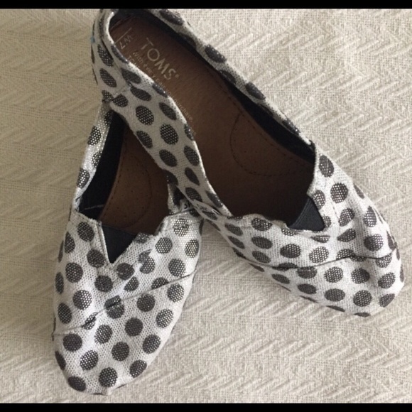 Toms Shoes - TOMS Silver Polka Pot
